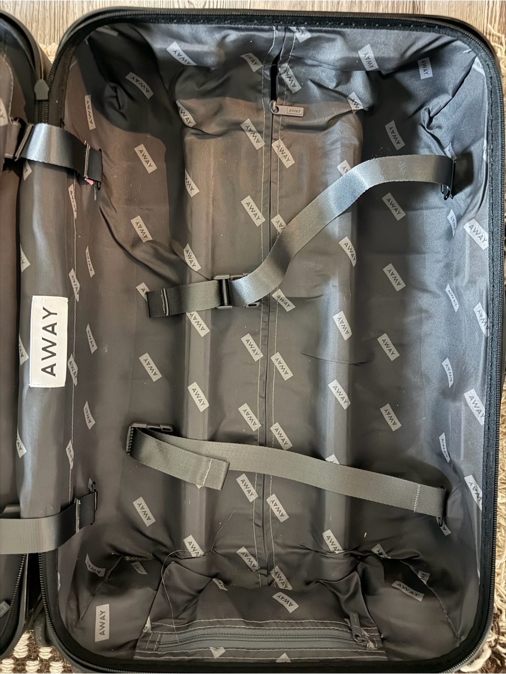 Away Black Carry-On Hardshell - Picture 8 of 10